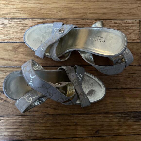 Vintage Authentic GUCCI Tan/Gold Monogram Sandals Sz 5 PreOwned - Picture 4 of 9